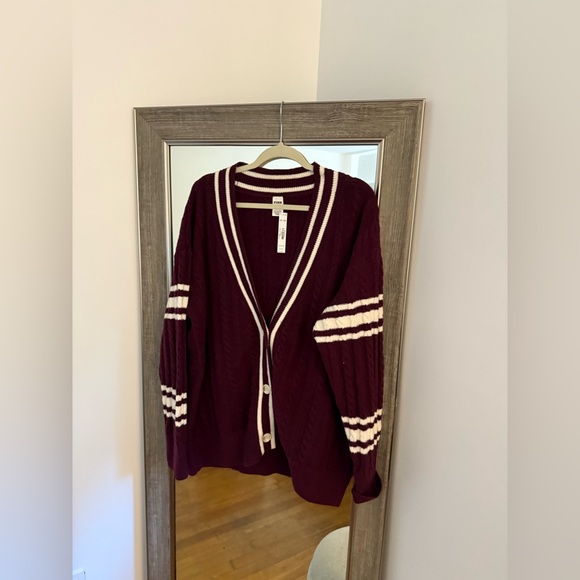 Victorias Secret PINK Women's Burgundy Cardigan Sweater - Picture 1 of 4